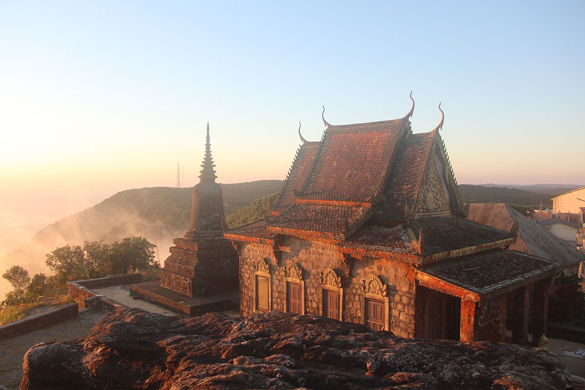 best way to travel cambodia